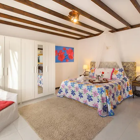 Casa Clara 3 *
